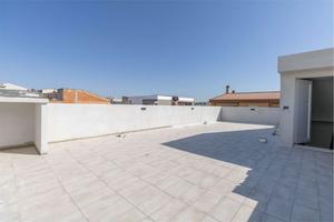 Rifinito trilocale con terrazza e impianto fotovol