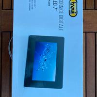 Cornice digitale Trevi