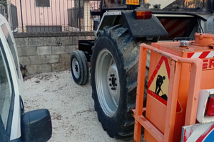 Trattore macchina operatrice