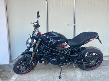 Benelli 752 S