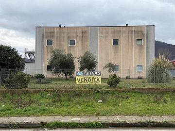 Immobile di 2162 m² a Monteforte Irpino