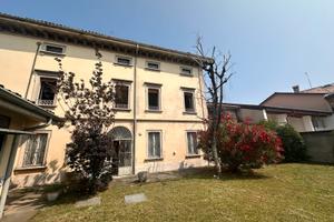 Casa indipendente in via Scotti 35