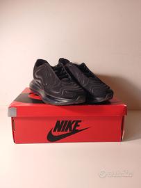 Nike air 720 full black