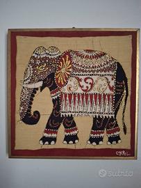 Opera ricamata a mano su seta 