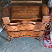 Scrittoio con ribalta