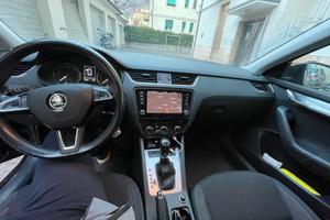 Skoda Octavia SW 2.0 tdi 150cv DSG7