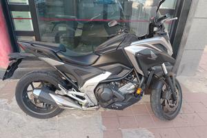 Honda NC750X cambio DCT