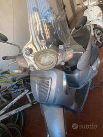 Aprilia scarabeo 200