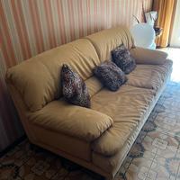 Divano in alcantara 3 posti