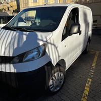 Nissan NV 200