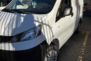 Nissan NV 200