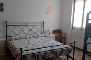 Ampio bilocale da novembre a metà giugno