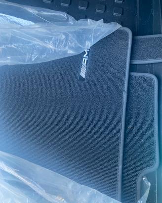 Tappetini  amg cla 180 coupe mai usati