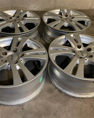 Cerchi in lega R16 SILVER