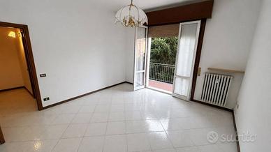 Appartamento di 98 m² con 3 locali e box auto a Pa