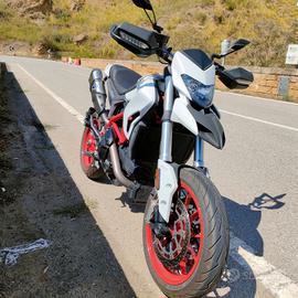 Ducati Hypermotard 939