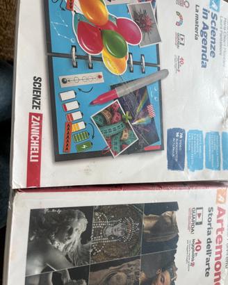 Libri scolastici di prima seconda e terza media