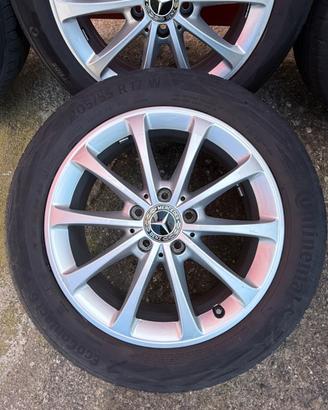 Cerchi in lega mercedes con gomme e sensori