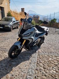 Honda X-adv 750 2022