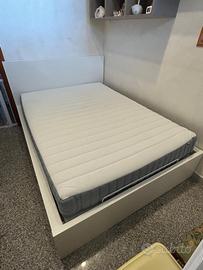 Letto Ikea da una piazza e mezza con materasso