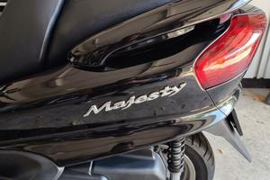 Yamaha Majesty 250