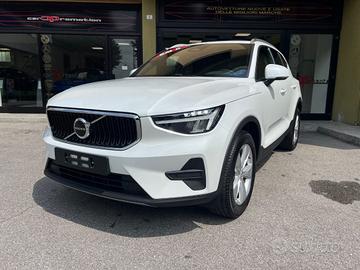 VOLVO XC40 B3 automatico Core Plus
