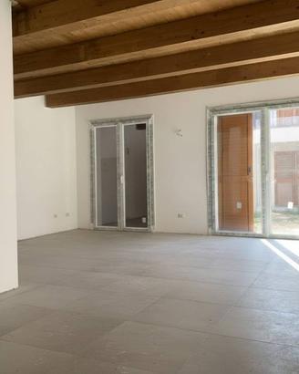 Villetta a schiera di 126 m² con 4 locali e box au