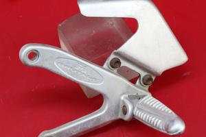 Pedana anteriore sinistra MV AGUSTA Brutale 750