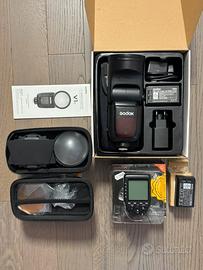 Godox V1  ( canon ) + batteria ext+ radio Xpro C