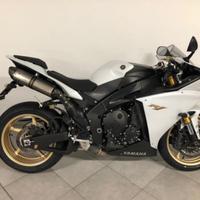 YAMAHA YZF R1 Super sportiva