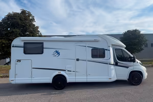 Camper Knaus Sky Wave 700 doppio pavimento