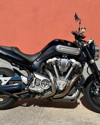 Yamaha Mt-01