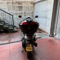 Beverly 300ie tourer