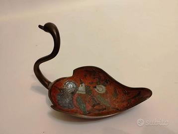 Svuota tasche vintage a forma di cigno in ottone