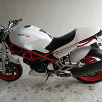 Ducati monster 600