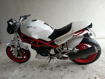 Ducati monster 600
