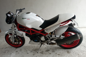 Ducati monster 600