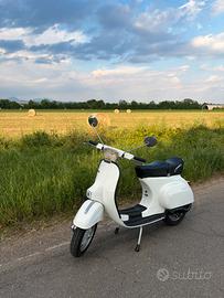 Vespa 50 special
