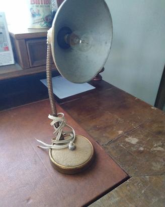 lampada da tavolo anni 60