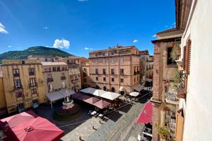 Appartamento in piazza Costituzione Bosa