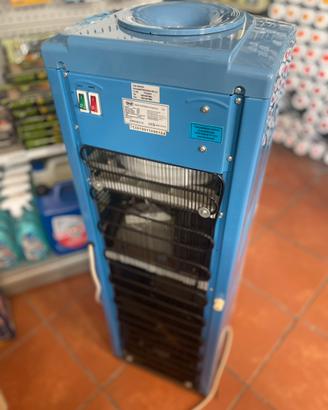 Colonnina per distributore acqua
