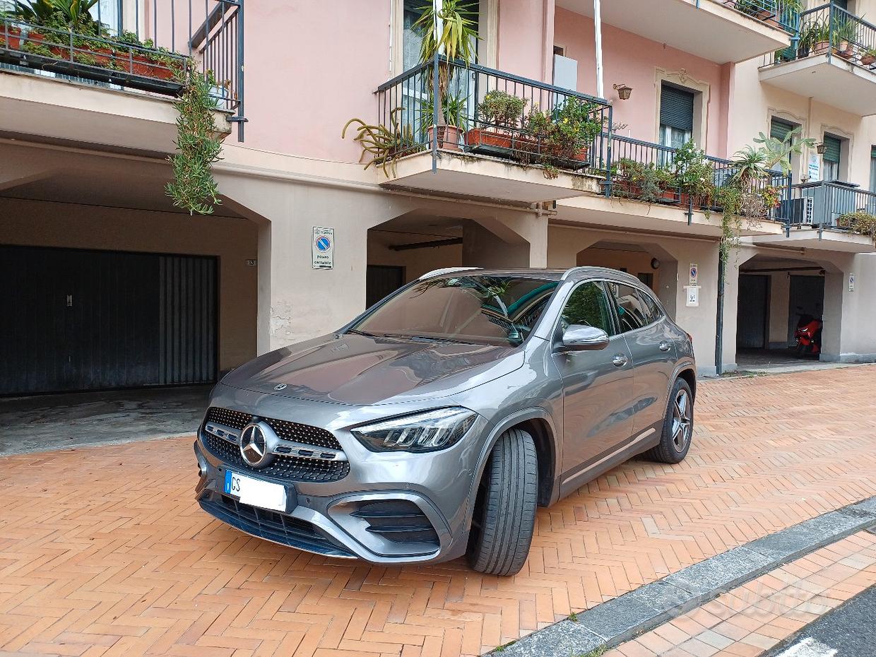 MERCEDES GLA