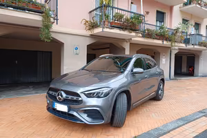 MERCEDES GLA