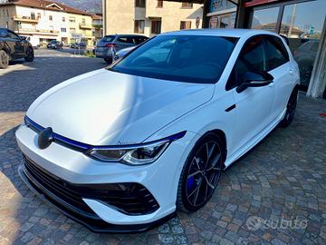 Volkswagen Golf 2.0 TSI DSG 4Motion R AKRAPOVIC PE