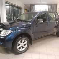 NISSAN Navara 2.5 dCi 4 PORTE 4WD Double Cab WoR