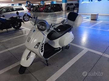Vespa GTS 300 Super
