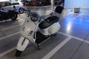 Vespa GTS 300 Super
