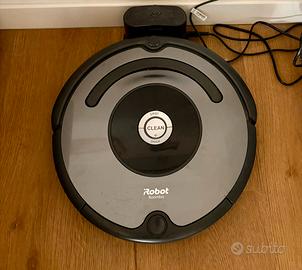 Irobot Roomba 604 argento/nero