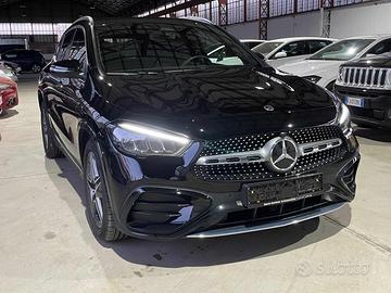 MERCEDES-BENZ GLA 180 Automatic AMG Line Premium