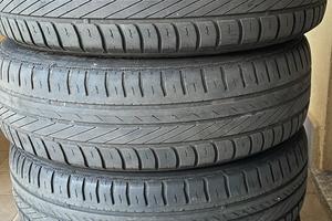 Gomme usate 165/60 R14. Good year.
